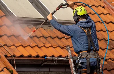 Démoussage et hydrofuge de toiture à Eycheil